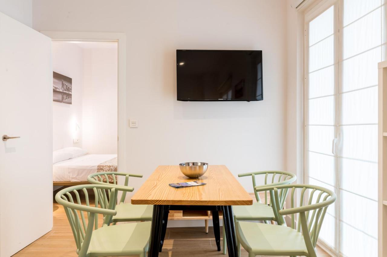 Santa Barbara Central Suites, Sevilla Экстерьер фото