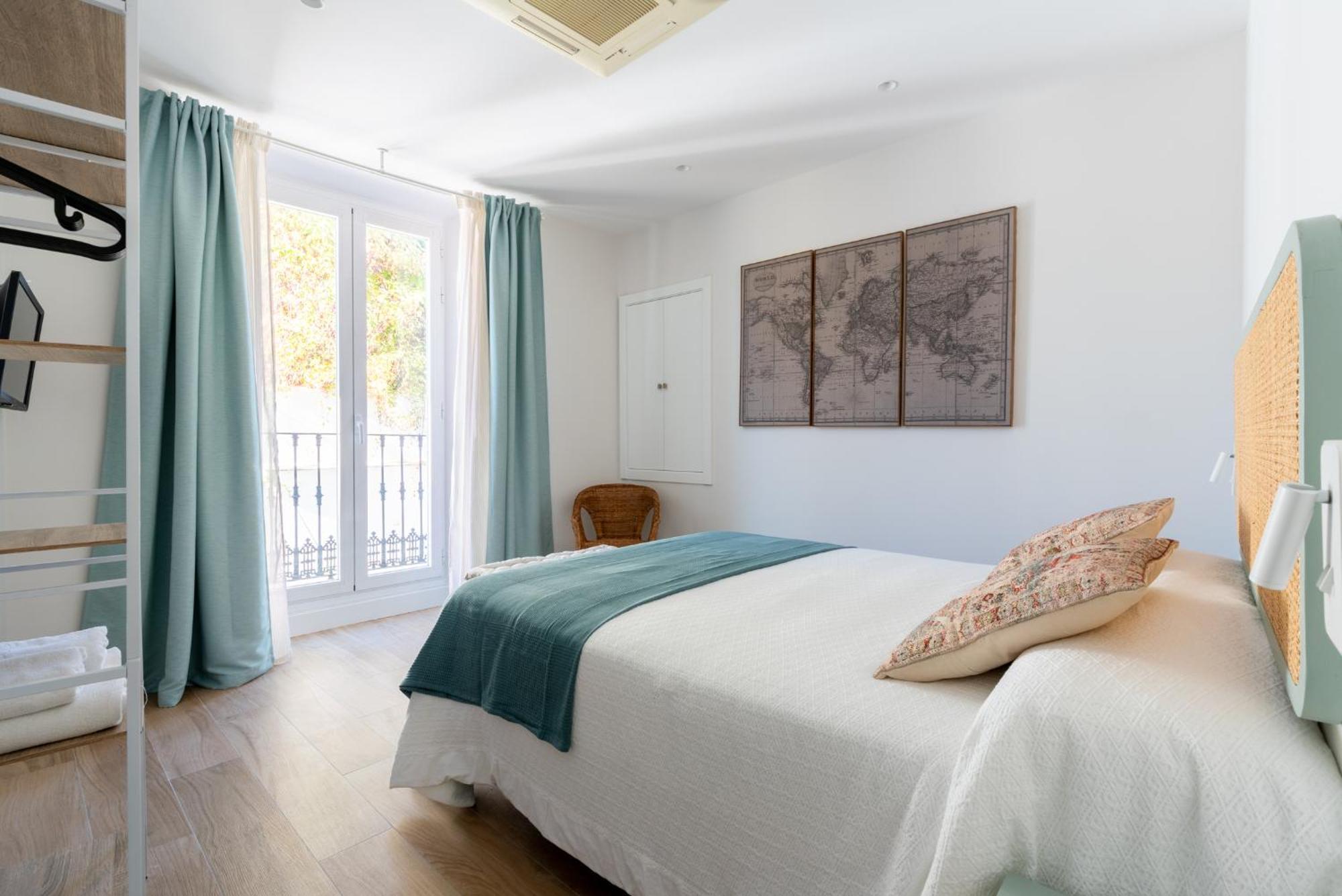 Santa Barbara Central Suites, Sevilla Экстерьер фото