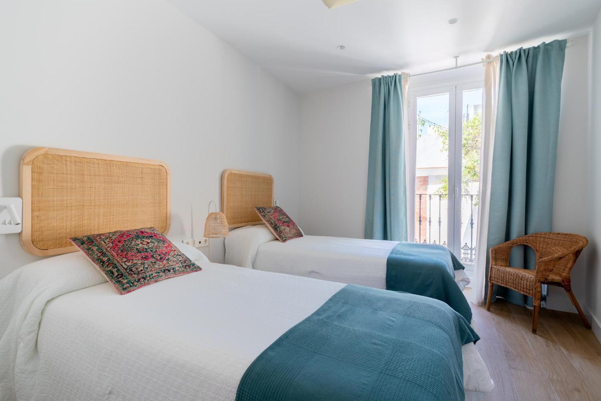 Santa Barbara Central Suites, Sevilla Экстерьер фото